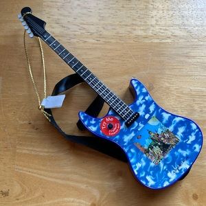 Rolling Stone Souvenir ABKCO Music & Records guitar work great, without batterie